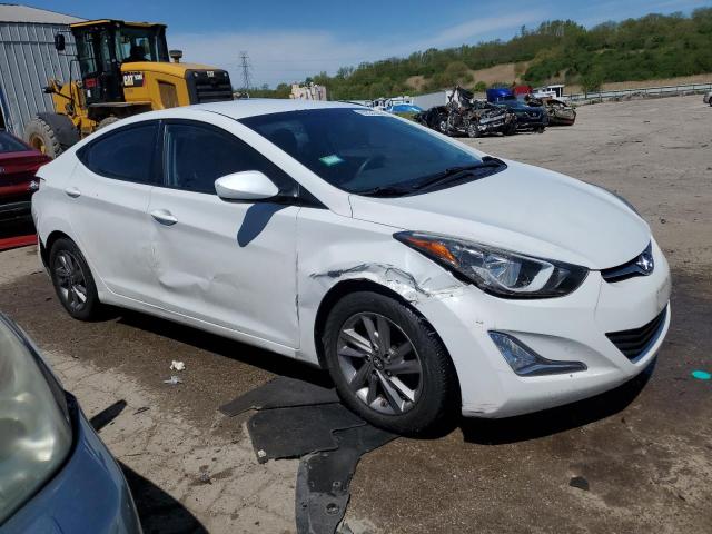 5NPDH4AE8FH587149 - 2015 HYUNDAI ELANTRA SE WHITE photo 4