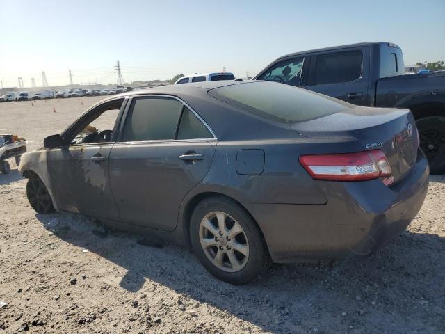4T4BF3EK7BR148050 - 2011 TOYOTA CAMRY BASE Szary zdjęcie 2