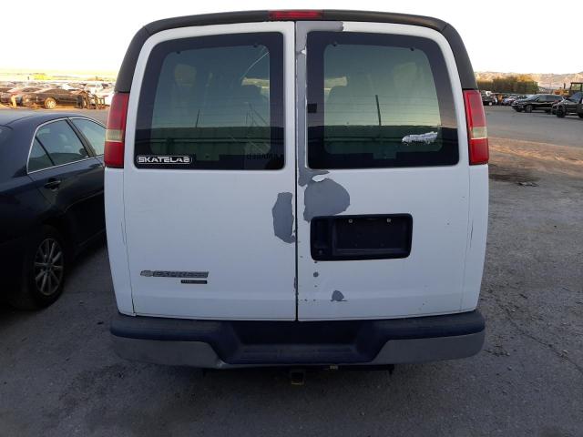 1GAHG39U071166053 - 2007 CHEVROLET EXPRESS G3 WHITE photo 6