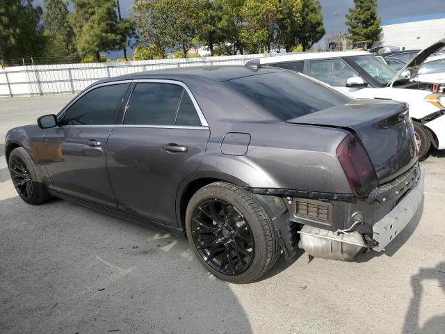 2C3CCAAG5HH511981 - 2017 CHRYSLER 300 LIMITED GRAY photo 2