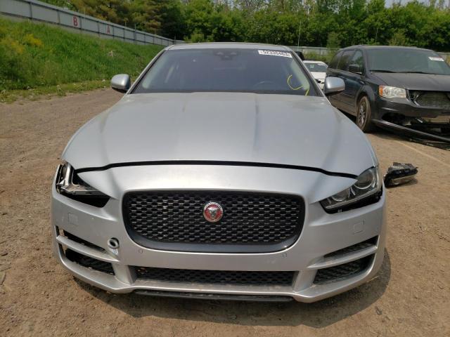 SAJAE4BGXHA957993 - 2017 JAGUAR XE PRESTIGE SILVER photo 5