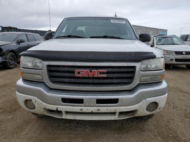 2GTEK13T241399242 - 2004 GMC NEW SIERRA K1500 WHITE photo 5