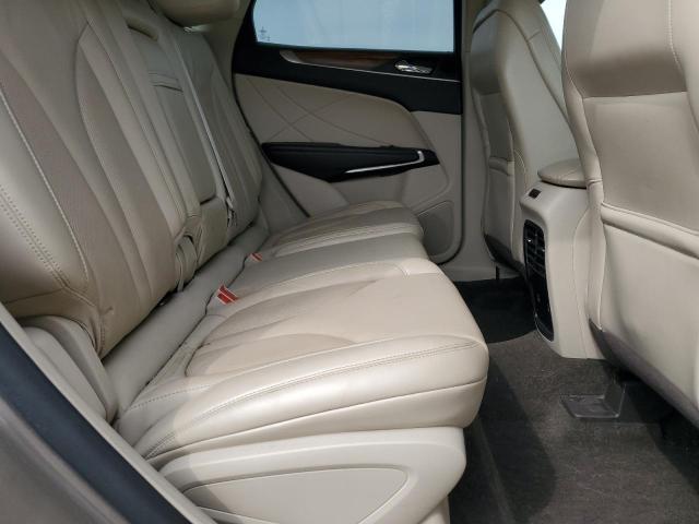 5LMCJ2D96KUL37615 - 2019 LINCOLN MKC SELECT BEIGE photo 11