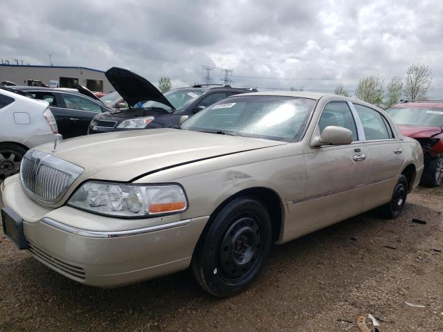 2010 LINCOLN TOWN CAR SIGNATURE LIMITED, 