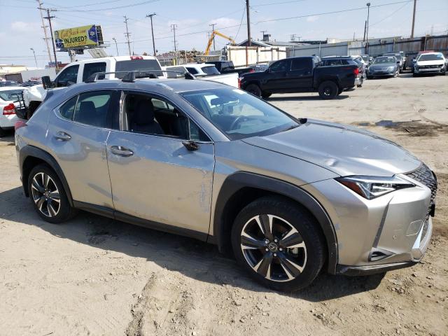 JTHX3JBH3M2032299 - 2021 LEXUS UX 200 SILVER photo 4