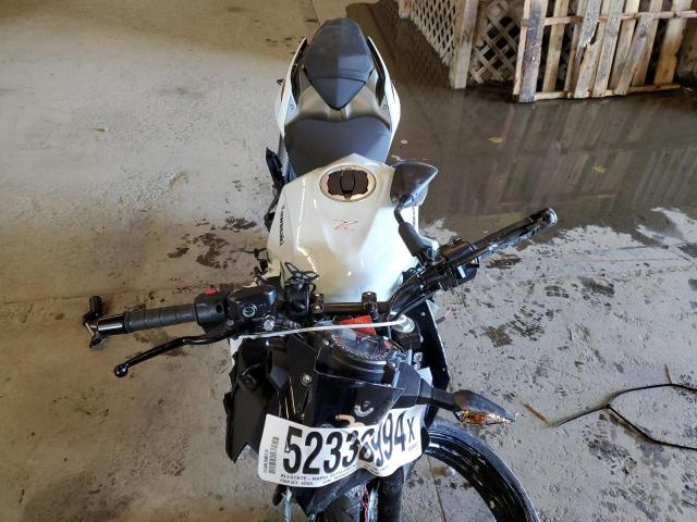 JKAERKD14PDAM1564 - 2023 KAWASAKI ER400 D GRAY photo 5