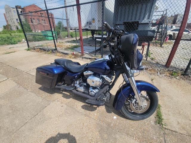 1HD1FCW121Y611847 - 2001 HARLEY-DAVIDSON FLHTCUI 蓝色 照片 1