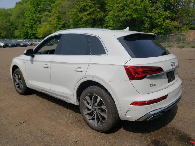WA1EAAFY4M2057294 - 2021 AUDI Q5 PROGRESSIV WHITE photo 2