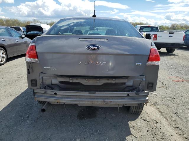 1FAHP3FN6BW140885 - 2011 FORD FOCUS SE GRAY photo 6