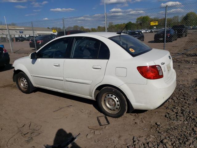 KNADH4A35B6960762 - 2011 KIA RIO BASE WHITE photo 2