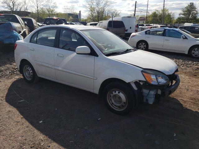 KNADH4A35B6960762 - 2011 KIA RIO BASE WHITE photo 4