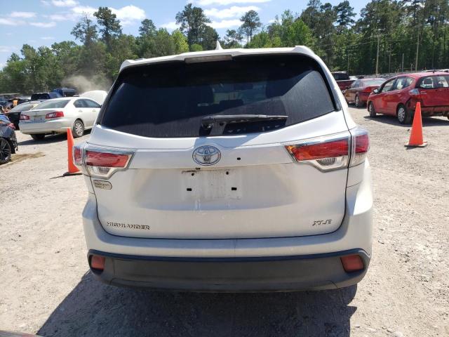 5TDKKRFH1FS079799 - 2015 TOYOTA HIGHLANDER XLE 白色 照片 6
