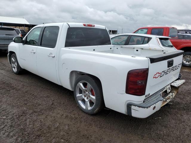 2GCEK13C671722776 - 2007 CHEVROLET SILVERADO K1500 CREW CAB WHITE photo 2