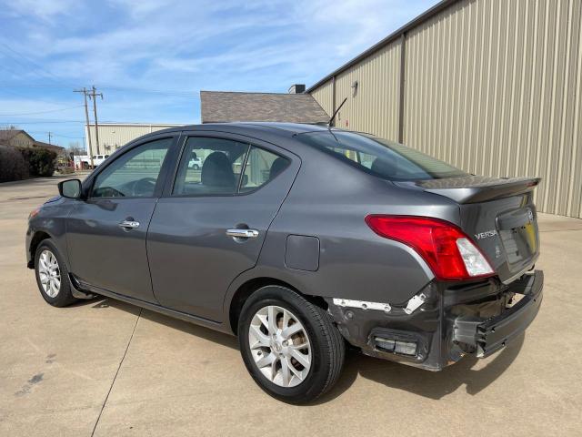 3N1CN7AP2KL877469 - 2019 NISSAN VERSA S GRAY photo 3