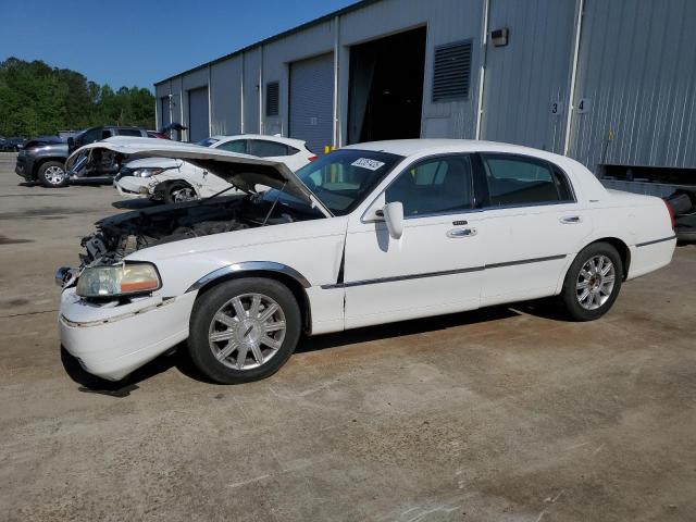 1LNHM81W34Y679760 - 2004 LINCOLN TOWN CAR EXECUTIVE Weiß Foto 1