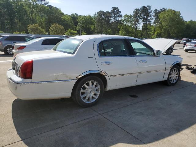 1LNHM81W34Y679760 - 2004 LINCOLN TOWN CAR EXECUTIVE Weiß Foto 3