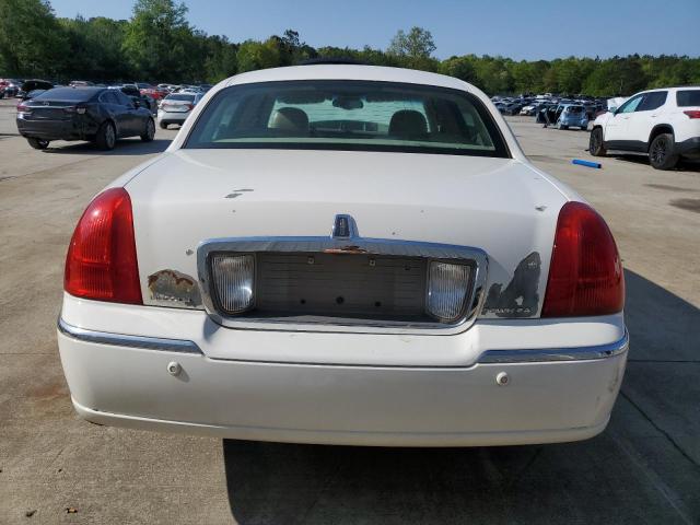 1LNHM81W34Y679760 - 2004 LINCOLN TOWN CAR EXECUTIVE Weiß Foto 6