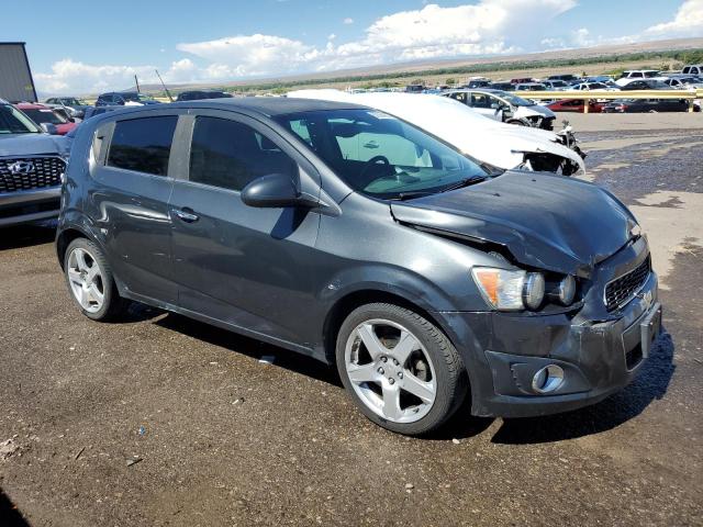 1G1JE6SB2E4115196 - 2014 CHEVROLET SONIC LTZ CHARCOAL photo 4