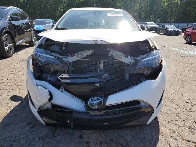 5YFBURHEXHP669007 - 2017 TOYOTA COROLLA L WHITE photo 5