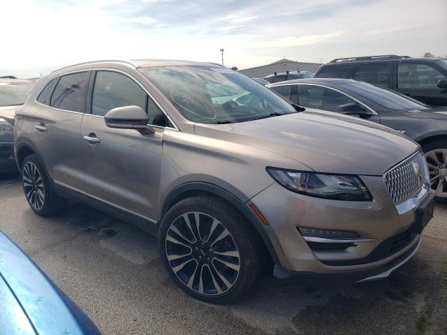 5LMTJ3DH3KUL18419 - 2019 LINCOLN MKC RESERVE TAN photo 4
