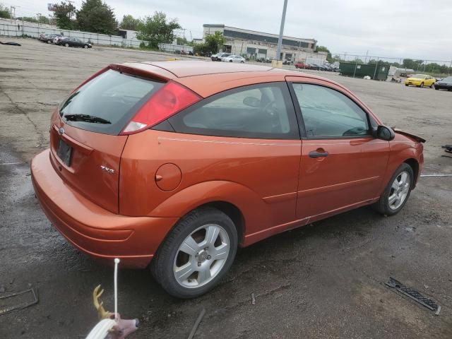 3FAFP31N25R162226 - 2005 FORD FOCUS ZX3 ORANGE photo 3