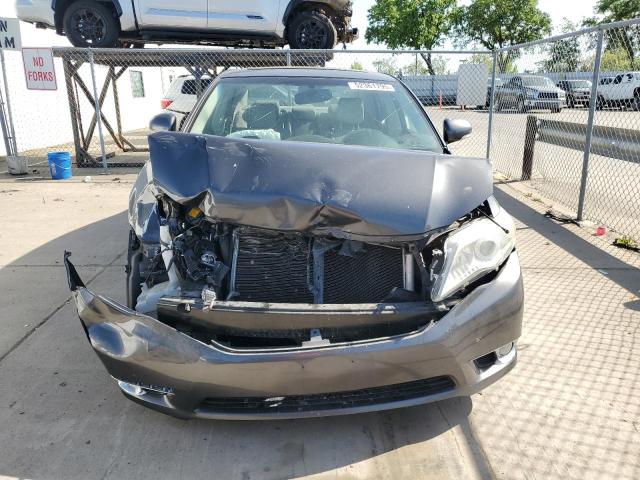 4T1BK3DB8BU371852 - 2011 TOYOTA AVALON BASE SILVER photo 5