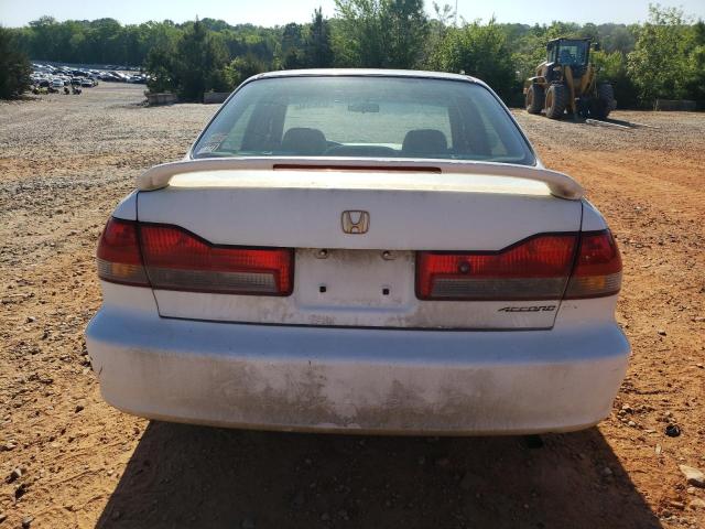 1HGCG56651A064520 - 2001 HONDA ACCORD EX WHITE photo 6