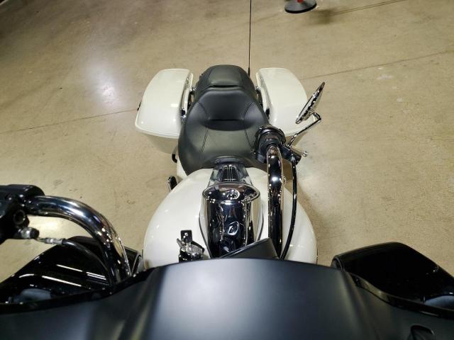 1HD1KHC18NB601281 - 2022 HARLEY-DAVIDSON FLTRX 白色 照片 5