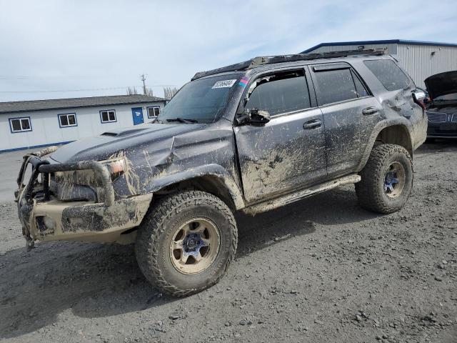 JTEBU5JR5J5505829 - 2018 TOYOTA 4RUNNER SR5/SR5 PREMIUM GRAY photo 1