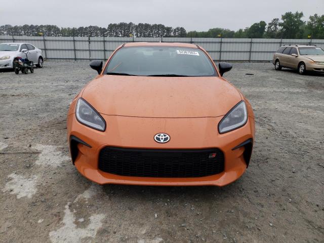 JF1ZNBH13P8755372 - 2023 TOYOTA GR 86 PREMIUM ORANGE photo 5