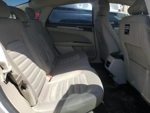 3FA6P0LU6KR142866 - 2019 FORD FUSION SE SILVER photo 10