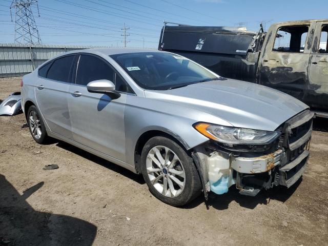 3FA6P0LU6KR142866 - 2019 FORD FUSION SE SILVER photo 4