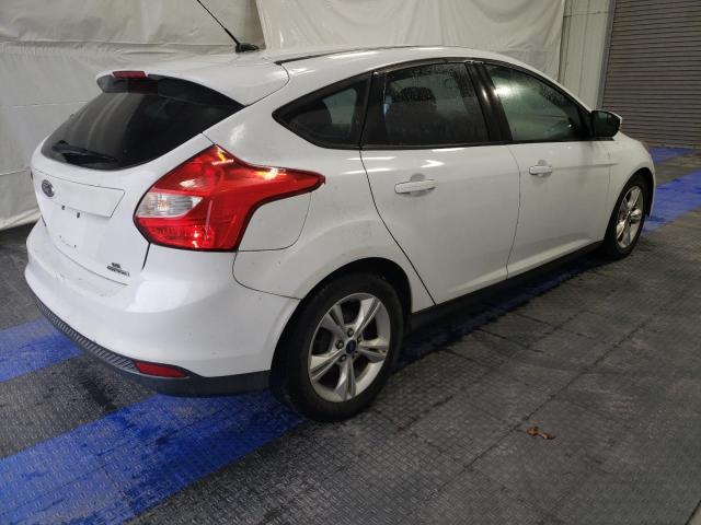 1FADP3K28EL277293 - 2014 FORD FOCUS SE WHITE photo 3