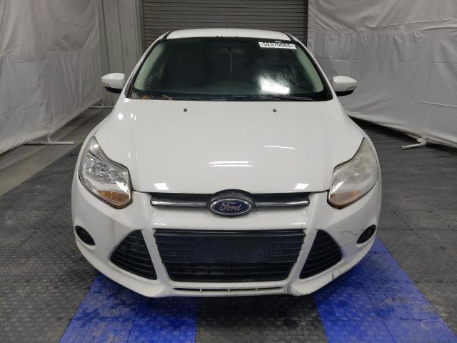 1FADP3K28EL277293 - 2014 FORD FOCUS SE WHITE photo 5