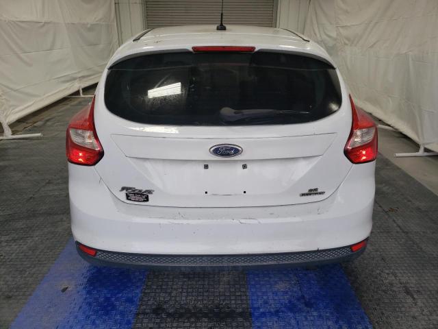 1FADP3K28EL277293 - 2014 FORD FOCUS SE WHITE photo 6