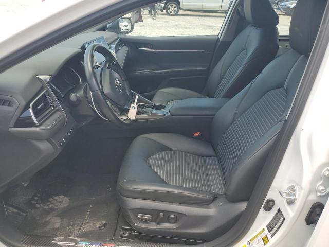 4T1G11AK4PU802468 - 2023 TOYOTA CAMRY SE NIGHT SHADE WHITE photo 7