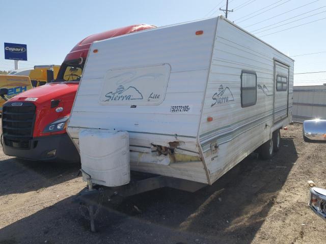 4X4TSEA27YC022618 - 2000 KEYSTONE TRAILER WHITE photo 2