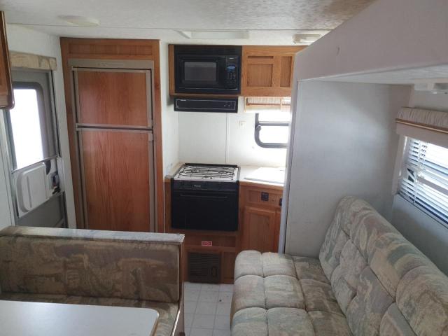 4X4TSEA27YC022618 - 2000 KEYSTONE TRAILER WHITE photo 8