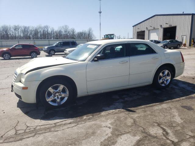 2005 CHRYSLER 300, 