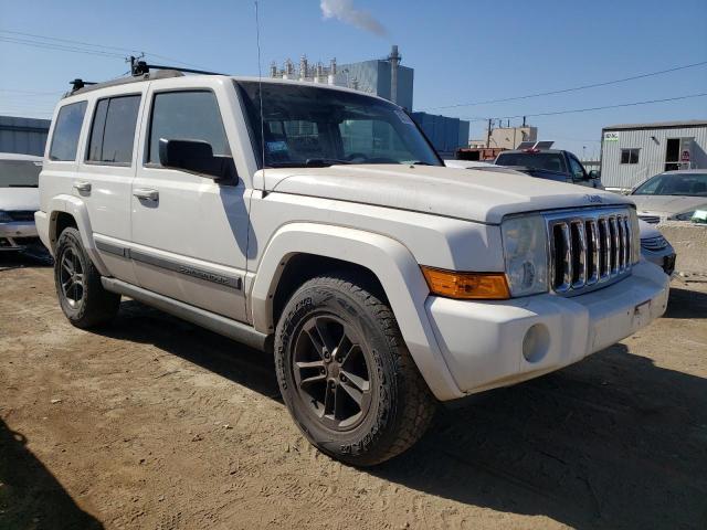 1J8HG48KX9C519038 - 2009 JEEP COMMANDER SPORT Weiß Foto 4