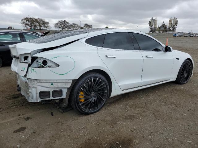 5YJSA1E29JF265637 - 2018 TESLA MODEL S WHITE photo 3
