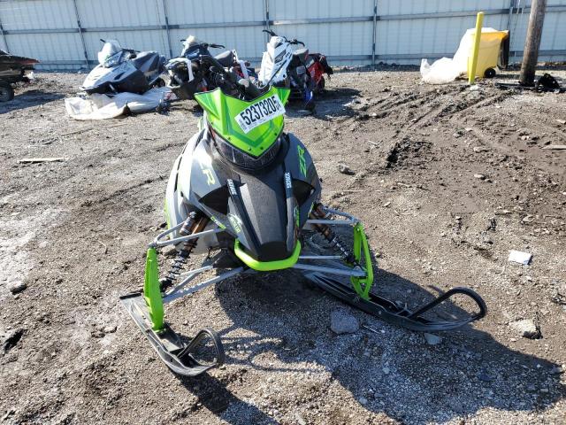 4UF18SNW0JT116197 - 2018 ARCTIC CAT SNOWMOBILE მწვანე ფოტო 2