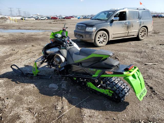 4UF18SNW0JT116197 - 2018 ARCTIC CAT SNOWMOBILE მწვანე ფოტო 4