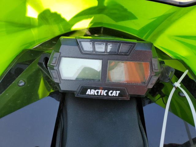 4UF18SNW0JT116197 - 2018 ARCTIC CAT SNOWMOBILE მწვანე ფოტო 8