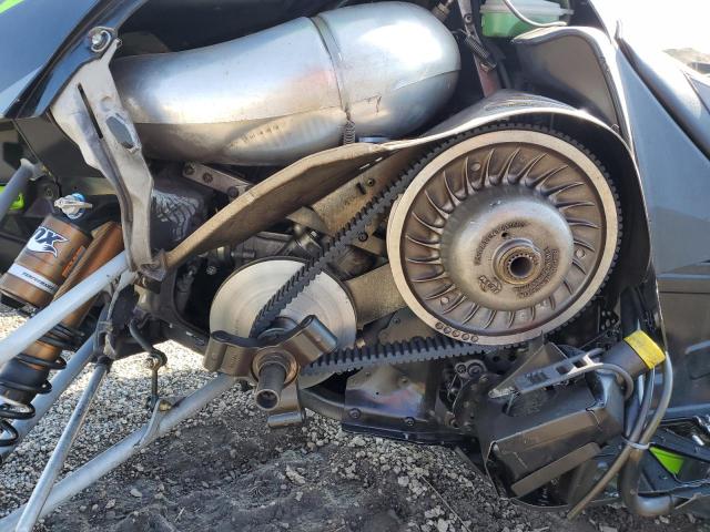 4UF18SNW0JT116197 - 2018 ARCTIC CAT SNOWMOBILE მწვანე ფოტო 9