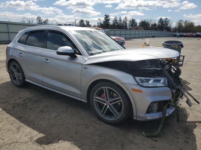 WA1C4BFY8J2107260 - 2018 AUDI SQ5 PRESTIGE SILVER photo 4