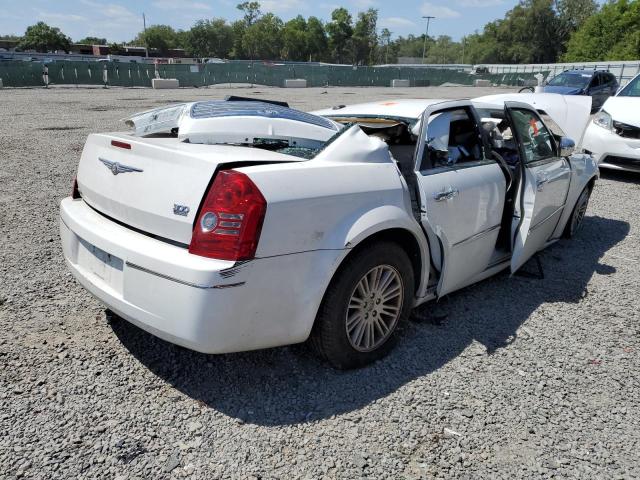 2C3CA5CV7AH255423 - 2010 CHRYSLER 300 TOURING WHITE photo 3