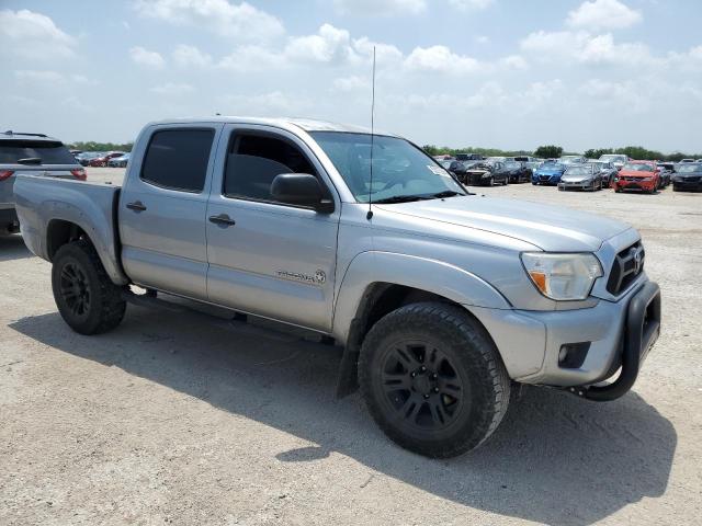 5TFJU4GN6FX087985 - 2015 TOYOTA TACOMA DOUBLE CAB PRERUNNER SILVER photo 4