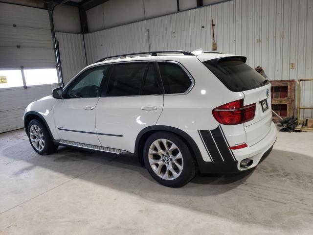 5UXZV4C5XD0B24081 - 2013 BMW X5 XDRIVE35I WHITE photo 2