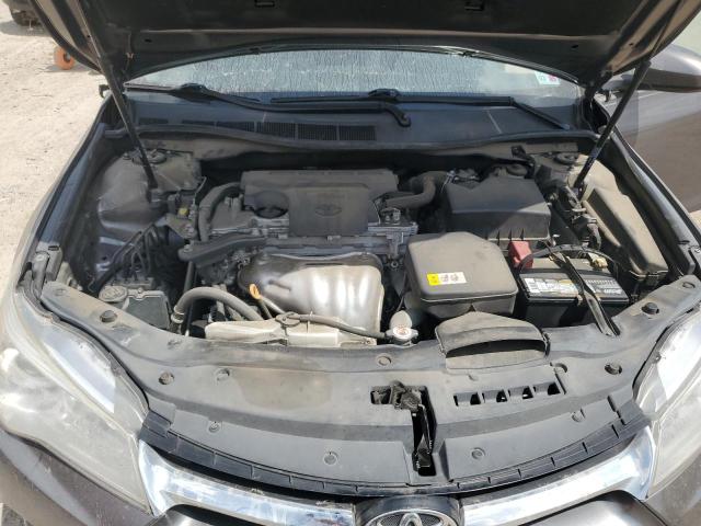 4T1BF1FK3HU358702 - 2017 TOYOTA CAMRY LE GRAY photo 11